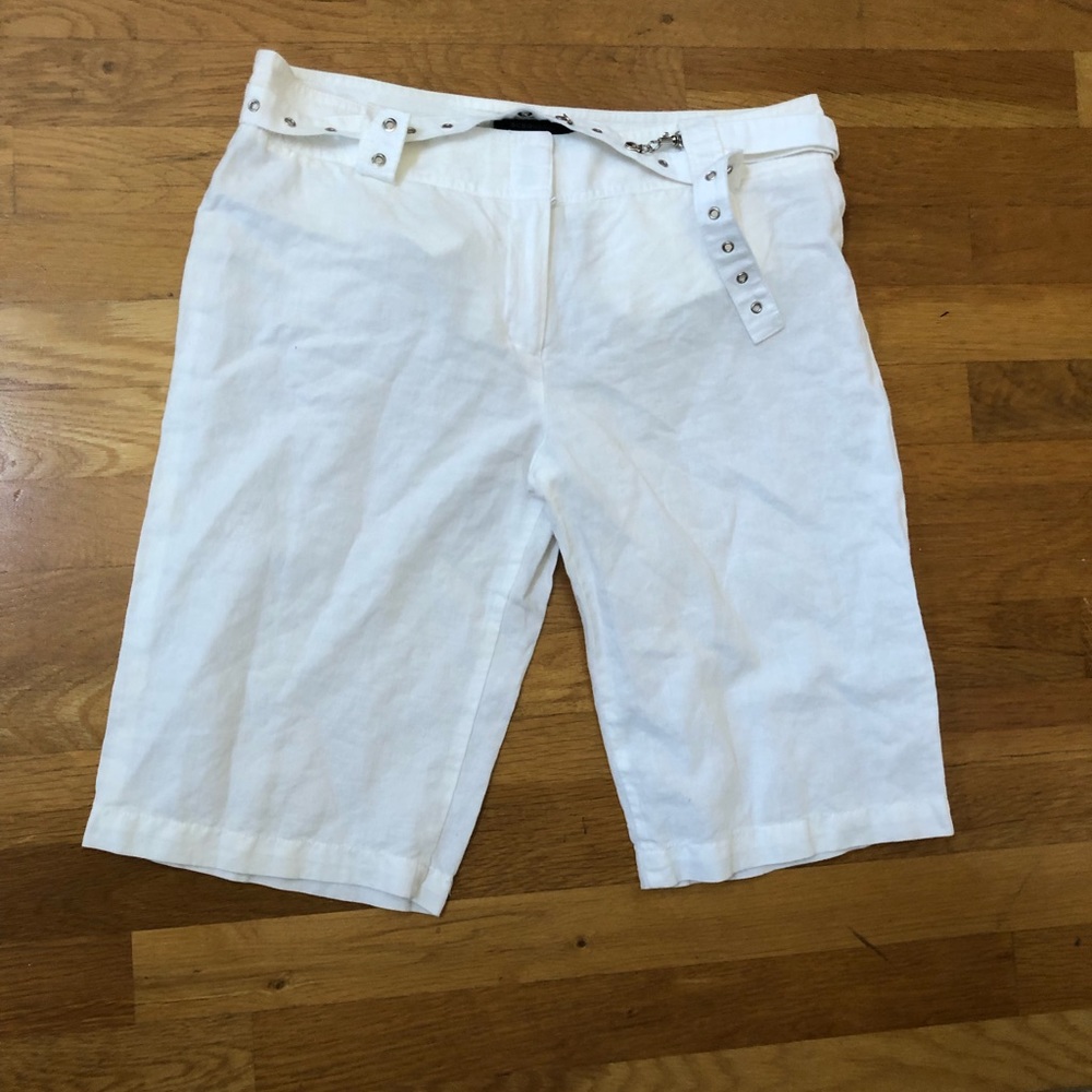 BCBGMAXAZRIA linen shorts size 4